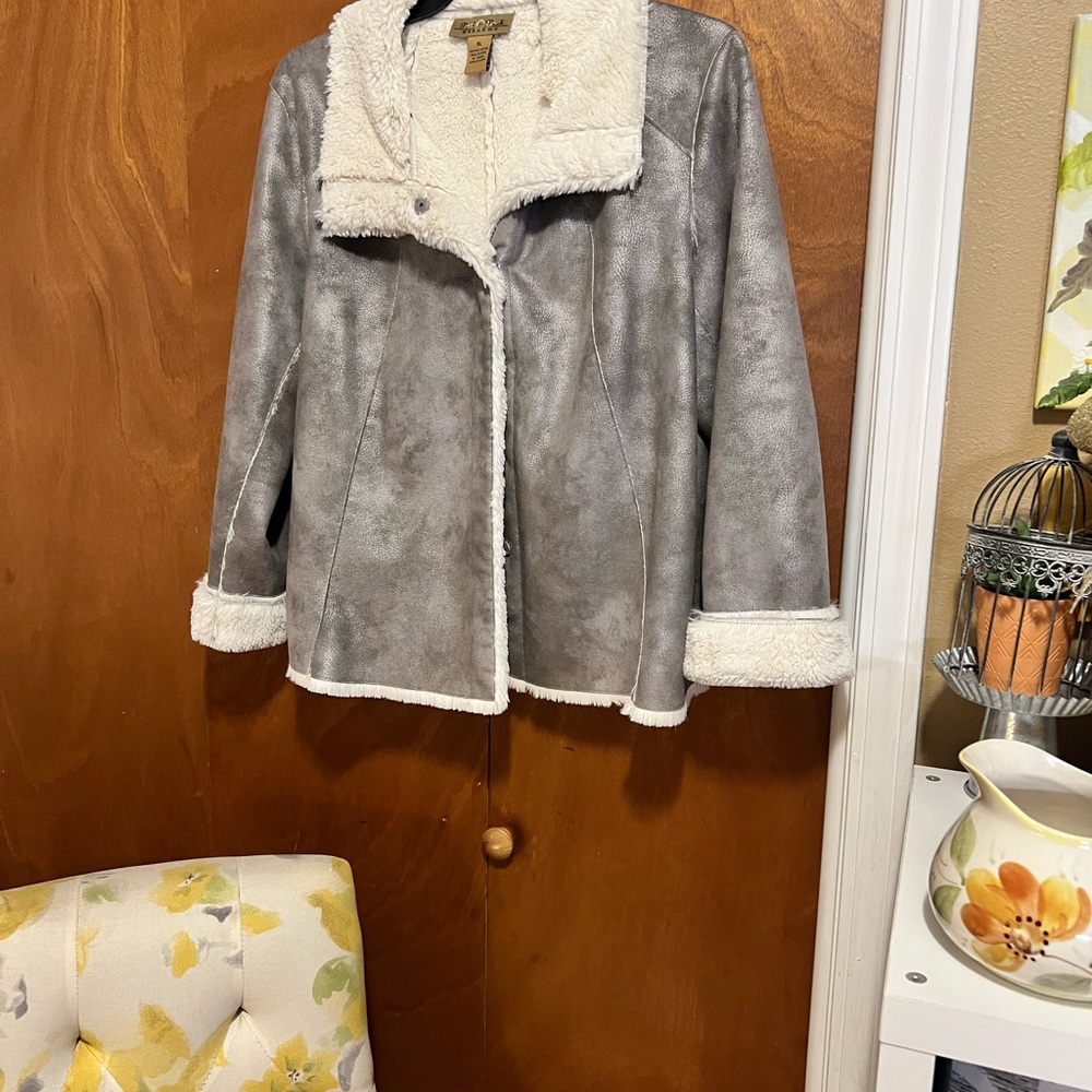 Peck & Peck Cream and Gray Teddy Jacket